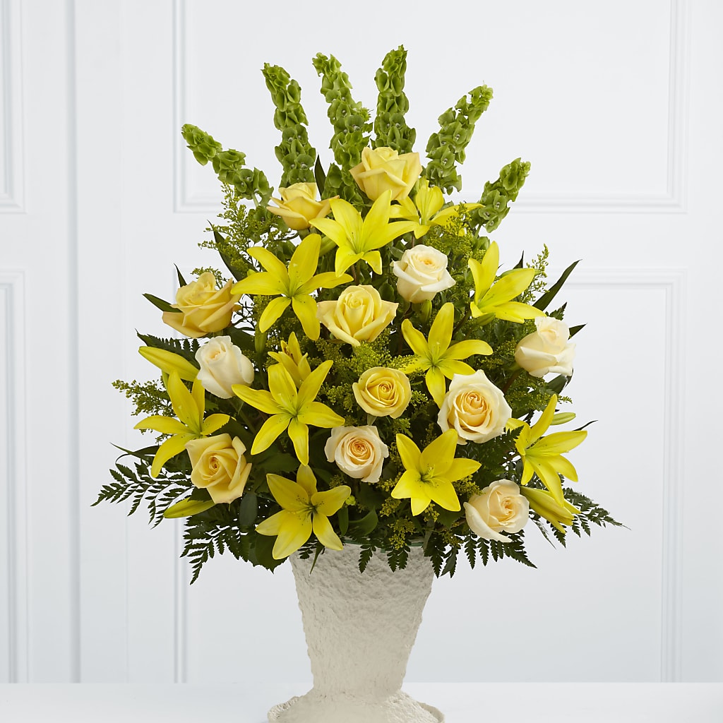 Golden Memories Arrangement – BURNETT'S FLOWERS & GIFTS, Tulsa OK