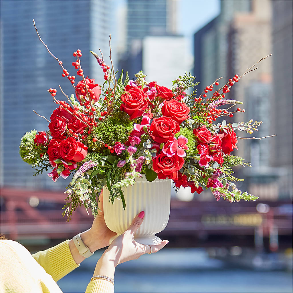 Big Red Bow Bouquet – BURNETT'S FLOWERS & GIFTS, Tulsa OK