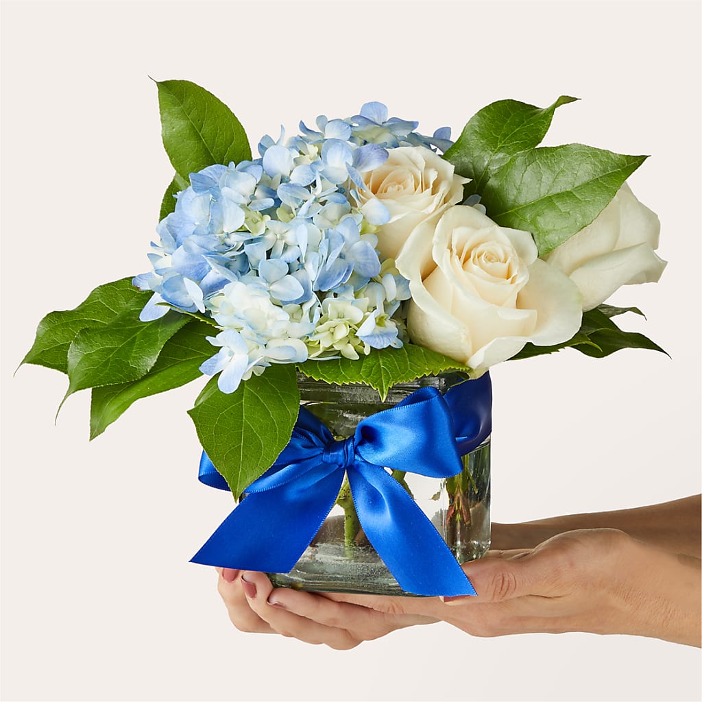 Sky Blue Delight Bouquet – BURNETT'S FLOWERS & GIFTS, Tulsa OK