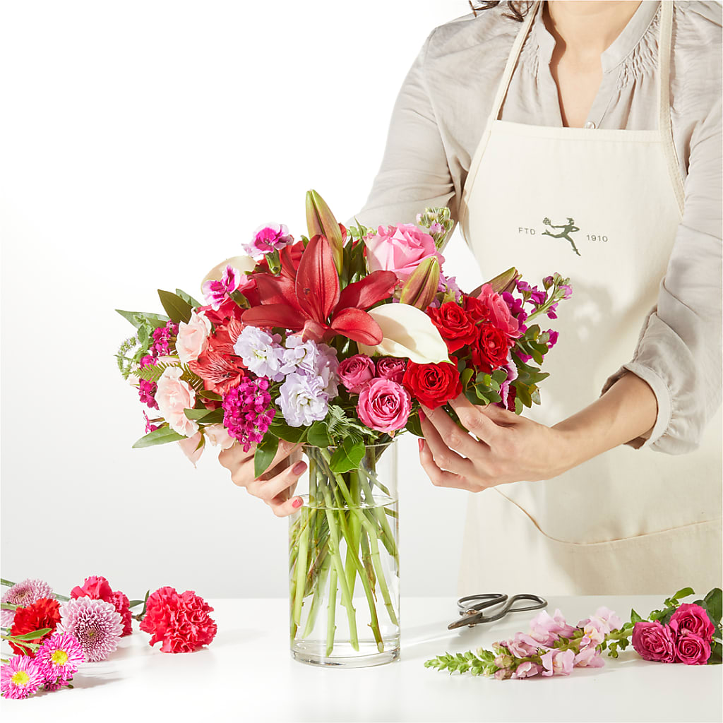 Swooning Over You - A Luxury Florist Original – BURNETT'S FLOWERS & GIFTS, Tulsa OK