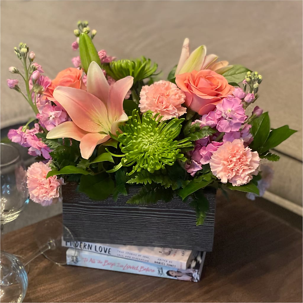Beautiful Spirit Basket – BURNETT'S FLOWERS & GIFTS, Tulsa OK