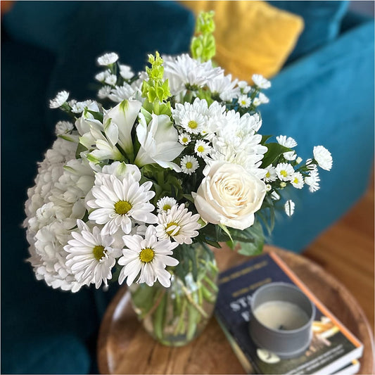 Classic Ivory – A Florist Original – BURNETT'S FLOWERS & GIFTS, Tulsa OK
