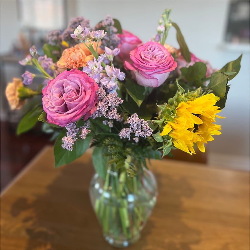 Yellow Brick Road Bouquet – BURNETT'S FLOWERS & GIFTS, Tulsa OK