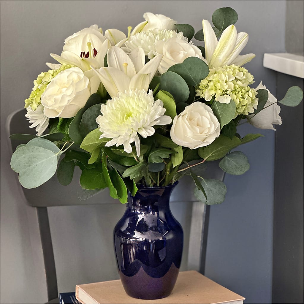 Snowy Dreams Bouquet – BURNETT'S FLOWERS & GIFTS, Tulsa OK