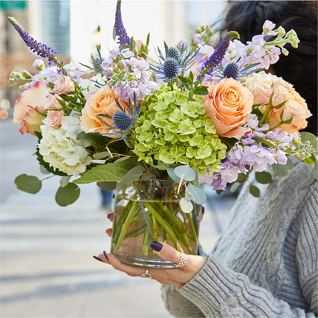 Porch Swing Bouquet – BURNETT'S FLOWERS & GIFTS, Tulsa OK