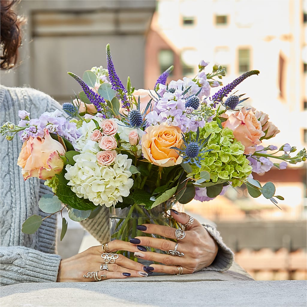Porch Swing Bouquet – BURNETT'S FLOWERS & GIFTS, Tulsa OK