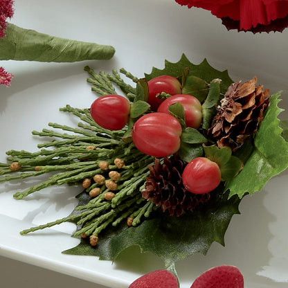 Red Berry Boutonniere – BURNETT'S FLOWERS & GIFTS, Tulsa OK